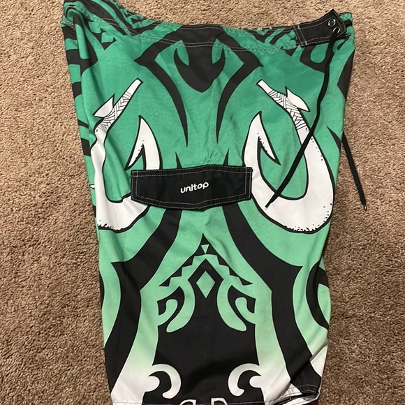 Makau Board Shorts - Picture 3 of 7